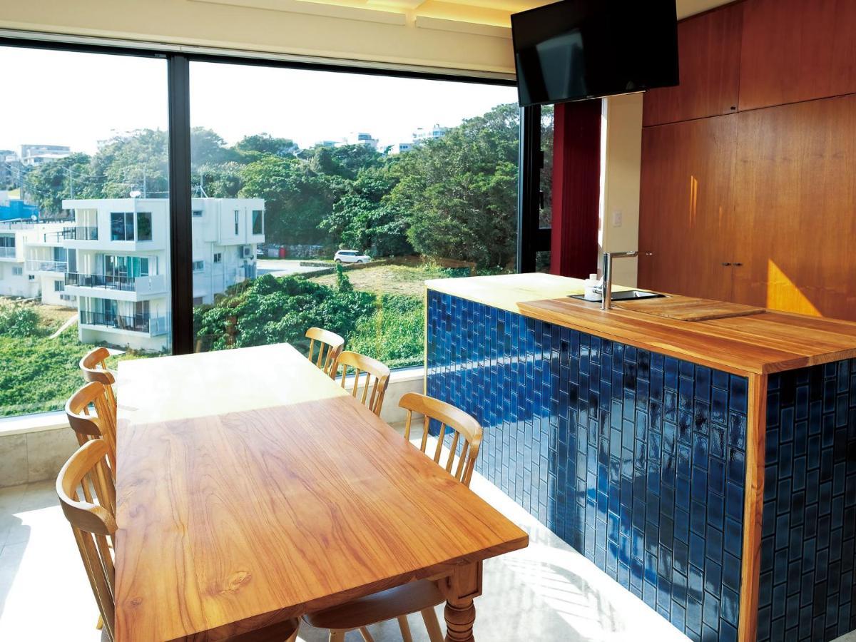 Chulax Okinawa Yomitan【designer Hotel】 Appartement